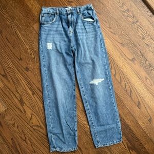 Kids clothes gently used!
